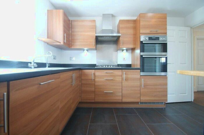 4 Bedroom Detached House To Rent In Collins Drive, Earley, Reading, Berkshire, RG6