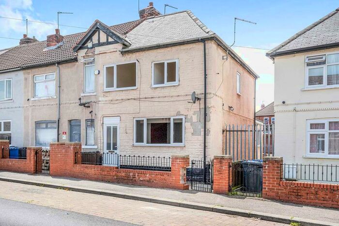 3 Bedroom Terraced House To Rent In Princes Crescent, Edlington, Doncaster, DN12