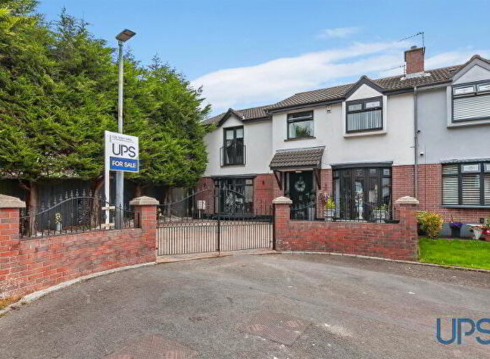 5 Bedroom Semi-Detached House For Sale In Lagmore Grove, Belfast, BT17