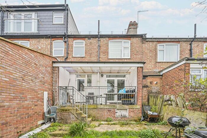 3 Bedroom Terraced House For Sale In Bridge End, Walthamstow, London, E17