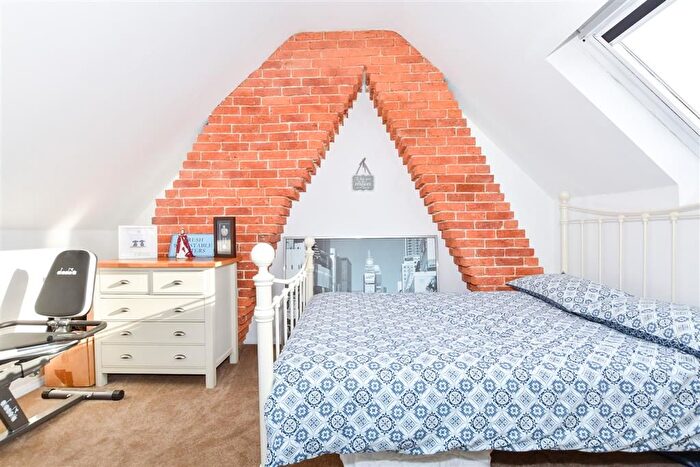 2 Bedroom Terraced House For Sale In Moat Road, Headcorn, Ashford, Kent, TN27
