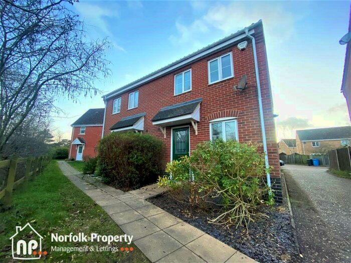 2 Bedroom House To Rent In West City, NR5