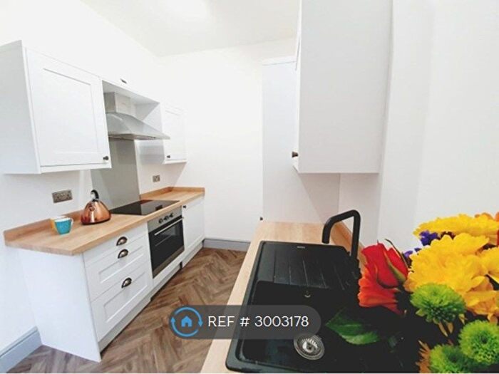 2 Bedroom Flat To Rent In At, Long Eaton, Nottingham, NG10
