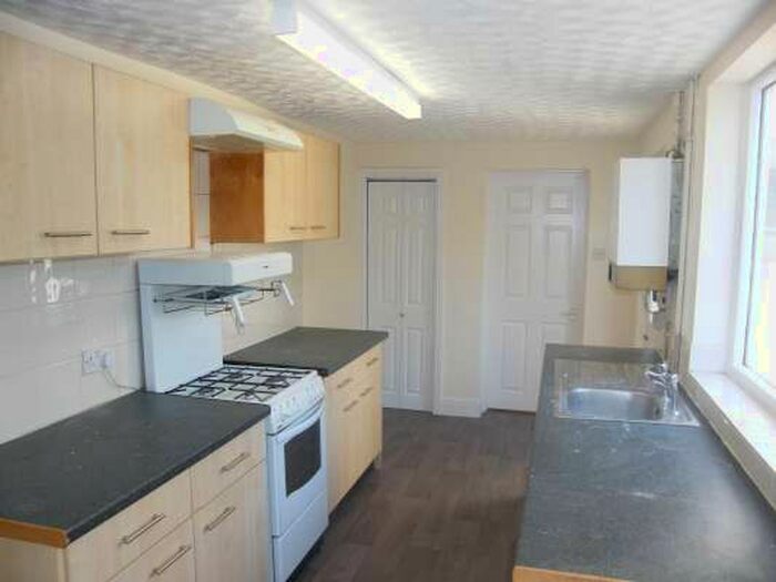3 Bedroom Town House To Rent In Eastfield Road, Peterborough, PE1