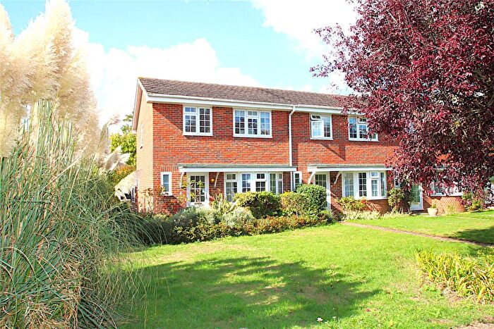 3 Bedroom End Of Terrace House For Sale In Rydens Park, Walton On Thames, Surrey, KT12