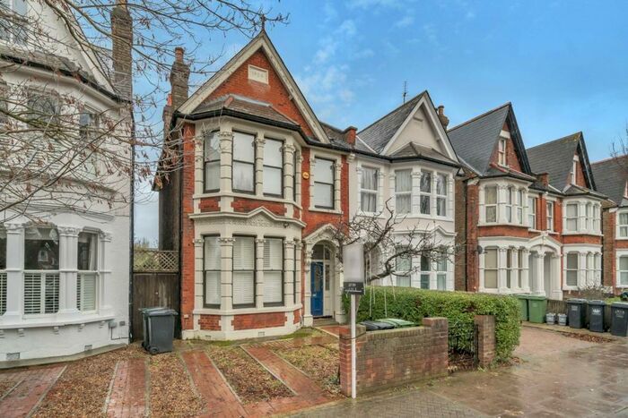 5 Bedroom Semi-Detached House To Rent In Culverley Road, Lewisham, London, SE6