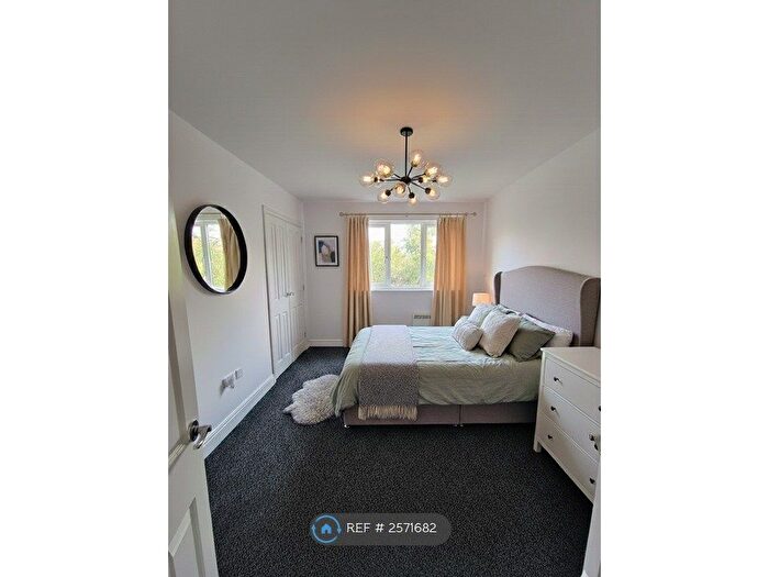 3 Bedroom Flat To Rent In Bloyes Mews, Colchester, CO1
