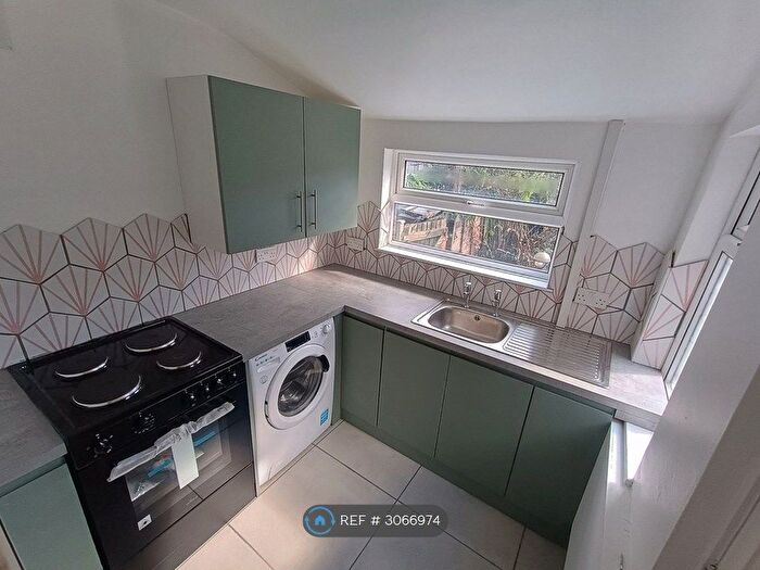 2 Bedroom Terraced House To Rent In Clarence St, Nuneaton, CV11
