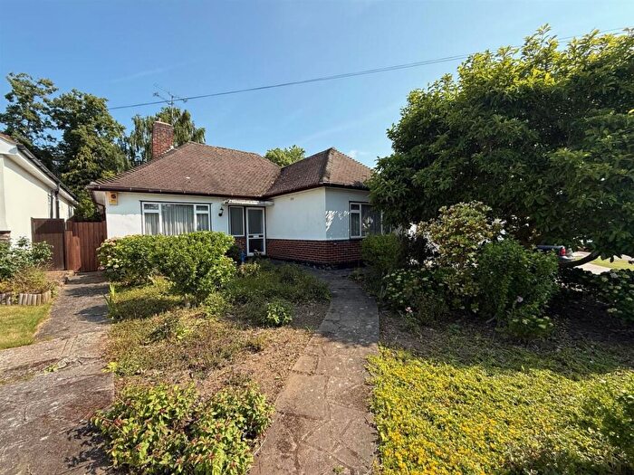 3 Bedroom Detached Bungalow For Sale In Burses Way, Hutton, Brentwood, CM13