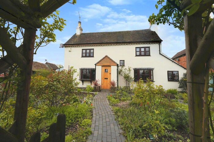 4 Bedroom Detached House For Sale In Wyre Hill, Wyre Piddle, Pershore, Worcestershire, WR10