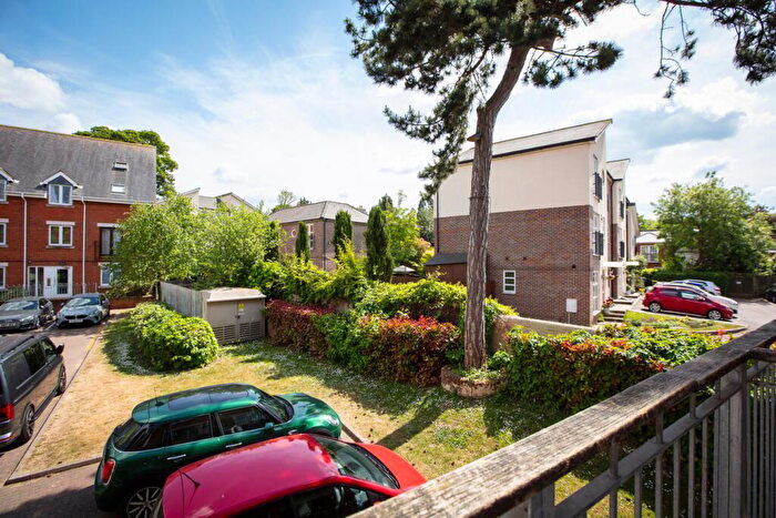 1 Bedroom Apartment For Sale In Walsworth Road, Hitchin, SG4