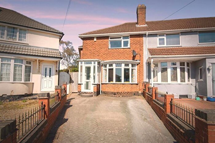 3 Bedroom End Of Terrace House For Sale In Clarendon Road, Sutton Coldfield, B75