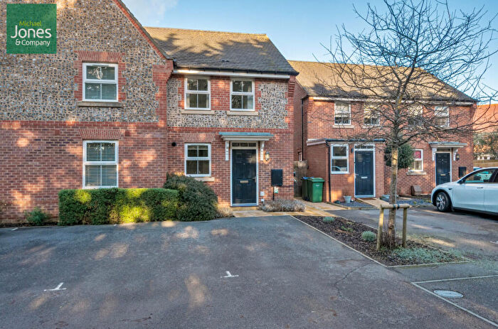 2 Bedroom House To Rent In Lambert Way, Swanbourne Park, Angmering, Littlehampton, West Sussex, BN16