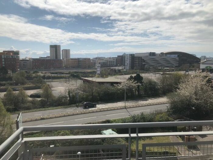 2 Bedroom Flat To Rent In Galleon Way, Cardiff, CF10