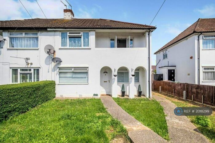 2 Bedroom Maisonette To Rent In Frances Road, London, E4