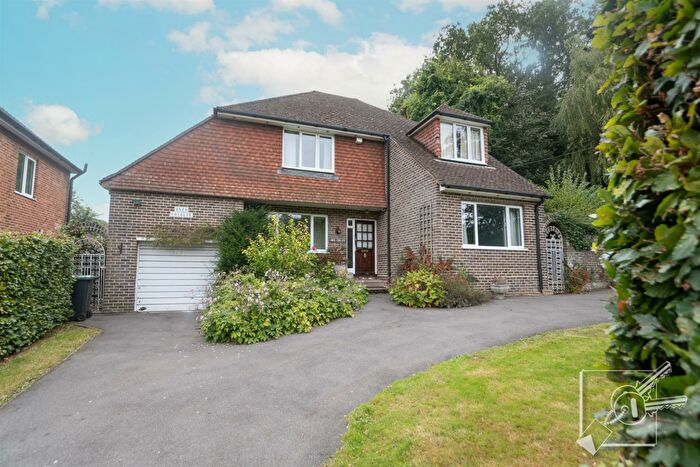 3 Bedroom House For Sale In Tanyard Hill, Shorne, Gravesend, DA12