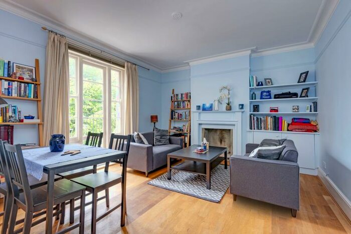 2 Bedroom Apartment To Rent In Gloucester Court, Gloucester Avenue, NW1