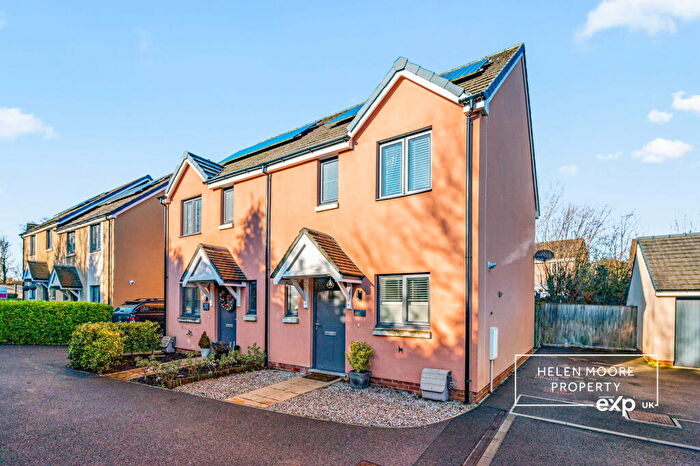 2 Bedroom Semi-Detached House For Sale In Sunnydale Close, Ivybridge, Devon, PL21