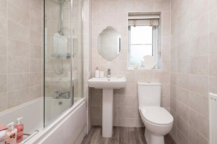 4 Bedroom Detached House For Sale In Brokenstone Road, Feniscowles, Blackburn With Darwen, Lancashire, BB3