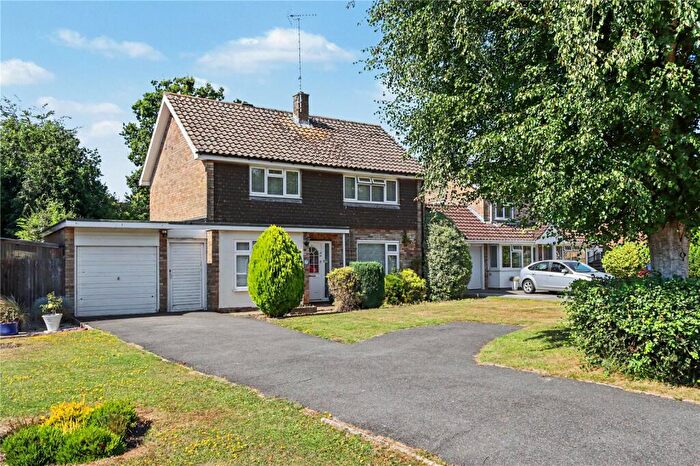 3 Bedroom Detached House For Sale In Blackthorns, Lindfield, RH16
