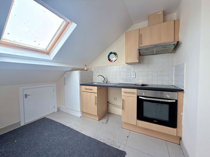 1 Bedroom Studio To Rent In B, Northborough Road, SW16