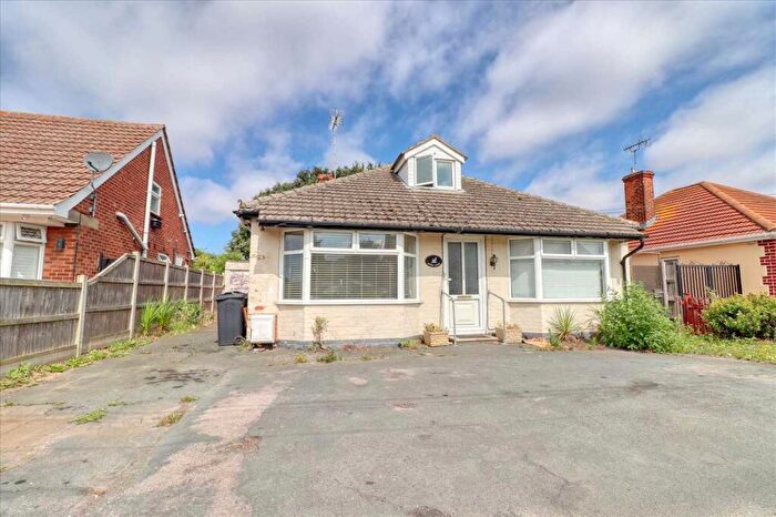 4 Bedroom Bungalow For Sale In Burrs Road, Great Clacton, CO15