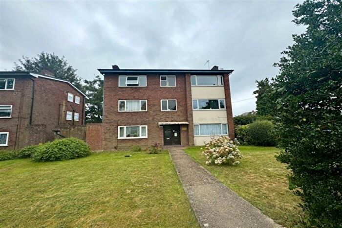 1 Bedroom Flat To Rent In Thornhill Park Road, Simon Court Thornhill Park Road, SO18