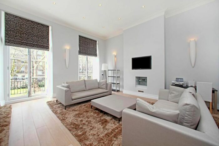 2 Bedroom Flat To Rent In Bryanston Square, Marylebone, London, W1H