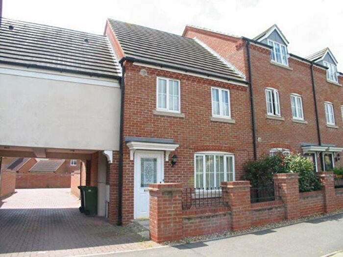 3 Bedroom Terraced House To Rent In Hargate Way, Hampton Hargate, PE7