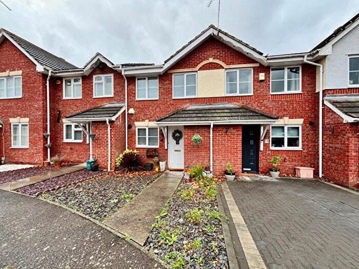 2 Bedroom Terraced House For Sale In Kingsley Meadows, Wickford, SS12