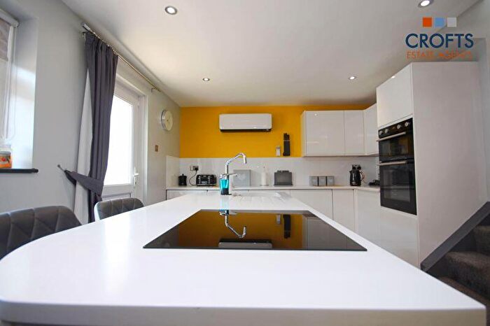 4 Bedroom Detached Bungalow For Sale In Stallingborough Road, Healing, DN41