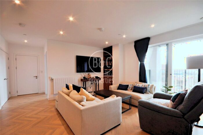 2 Bedroom Flat To Rent In Pegler Square, Kidbroke Village, London, SE3