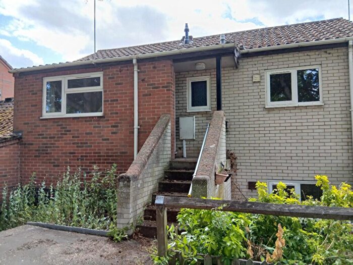 1 Bedroom Flat To Rent In Park View, NN14