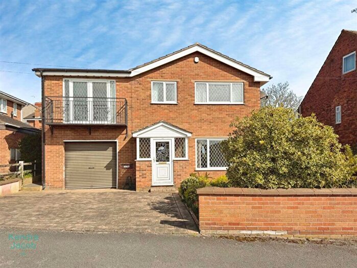 4 Bedroom Detached House For Sale In Doles Lane, Whitwell, Worksop, Derbyshire, S80