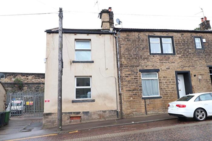 1 Bedroom Maisonette To Rent In Bradford Road, Stanningley, Pudsey, West Yorkshire, LS28