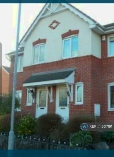 3 Bedroom Semi-Detached House To Rent In Oakshaw Close, Manchester, M9