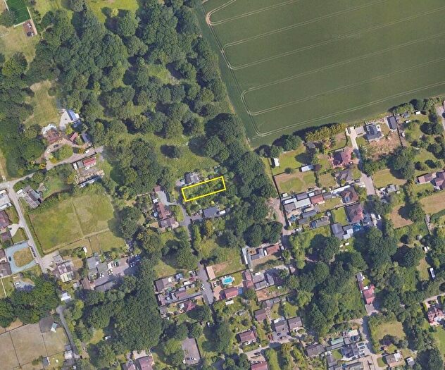 Land For Sale In Canford Avenue, Wickford, SS12