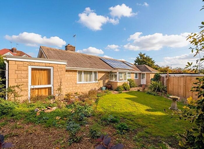 4 Bedroom Detached Bungalow For Sale In The Hyde, Winchcombe, Cheltenham, GL54