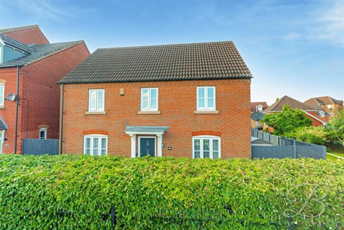 4 Bedroom Detached House For Sale In Spindle Court, Mansfield, NG19