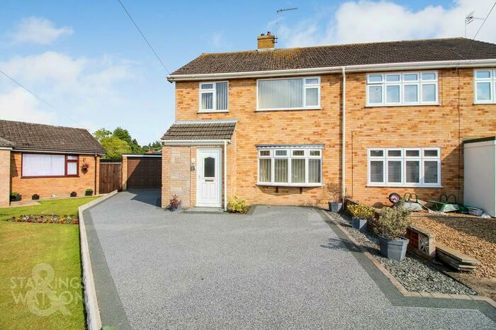 3 Bedroom Semi-Detached House To Rent In Parana Court, Sprowston, Norwich, NR7