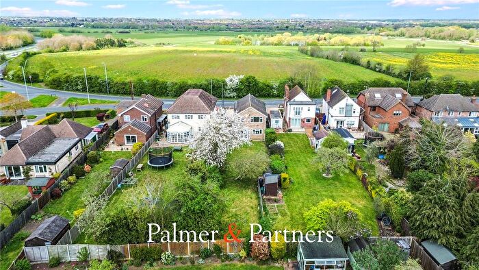 4 Bedroom Detached House For Sale In Maldon Road, Great Baddow, Chelmsford, Essex, CM2