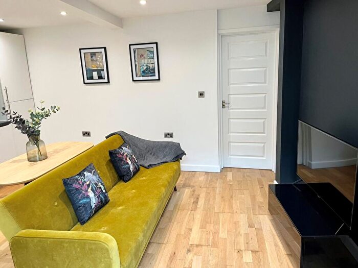 1 Bedroom Apartment To Rent In Kings Road, Reading, RG1
