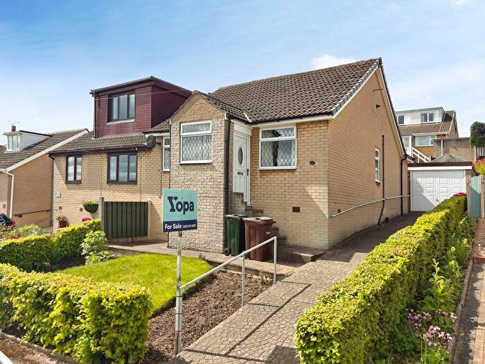 2 Bedroom Bungalow For Sale In Benton Way, Rotherham, S61