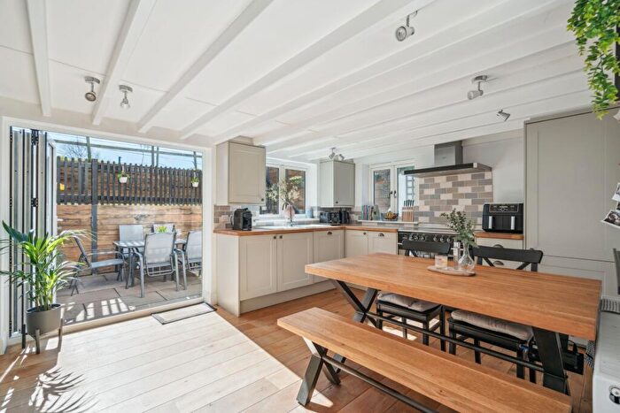 3 Bedroom End Of Terrace House For Sale In Stowhill, Childrey, OX12
