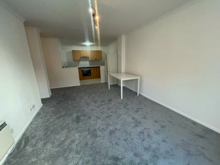 1 Bedroom Flat To Rent In Bridge Street, Northampton, NN1