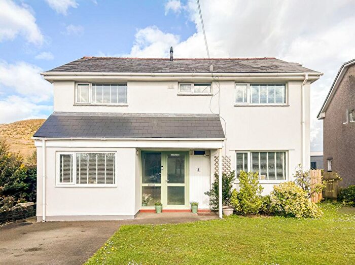 4 Bedroom Detached House For Sale In Maes-Y-Rhedyn, Talbot Green, CF72