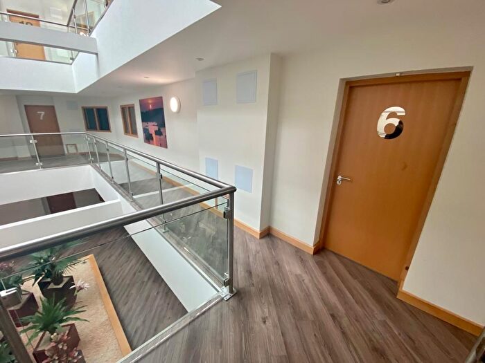 2 Bedroom Property To Rent In Castle Boulevard, Nottingham, NG7