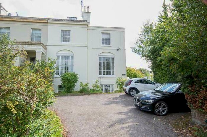 2 Bedroom Apartment To Rent In Tivoli Road, Cheltenham, GL50