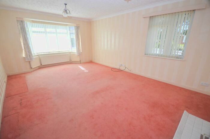 2 Bedroom Detached Bungalow For Sale In The Mead, Bexhill-On-Sea, TN39
