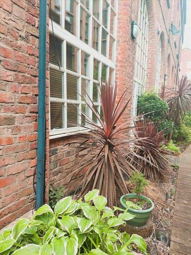 1 Bedroom Flat To Rent In Benson Court, Benson Street, Liverpool, L1